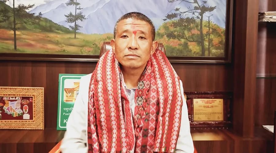 कोशी प्रदेश सरकारको प्रवक्ता जिम्मेवारी कानुनमन्त्री गोम्बु शेर्पालाई
