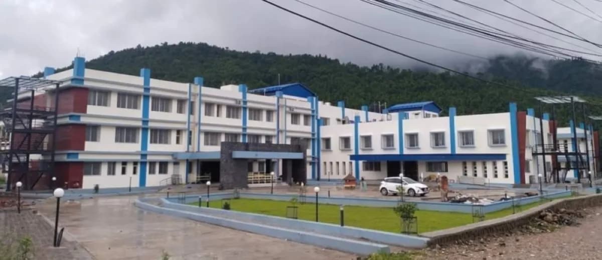 हेटौंडाको बासुदेव नदीमा बाढीले बगाएर दुई छात्राको मृत्यु, एक बेपत्ता