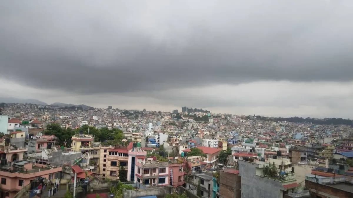 बिहीबार भैरहवामा ३७ डिग्रीसम्म तापक्रम पुग्ने, चार प्रदेशमा भारी वर्षाको सम्भावना