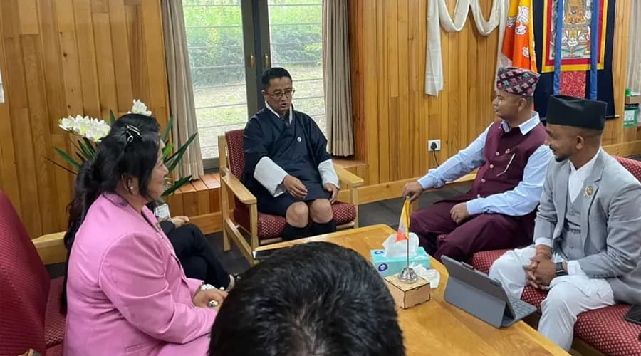 भुटानी परराष्ट्र तथा वैदेशिक व्यापारमन्त्रीसँग नेपाली सांसदको भेटवार्ता
