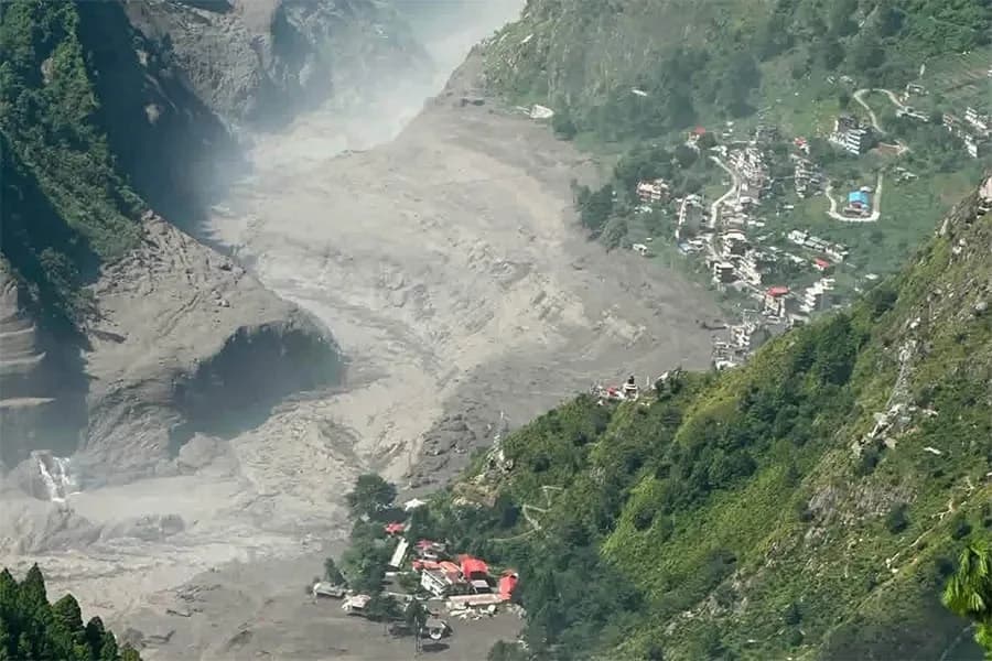 रसुवाको बाढीले विद्युत संरचनामा क्षति, आपूर्ति अवरुद्ध
