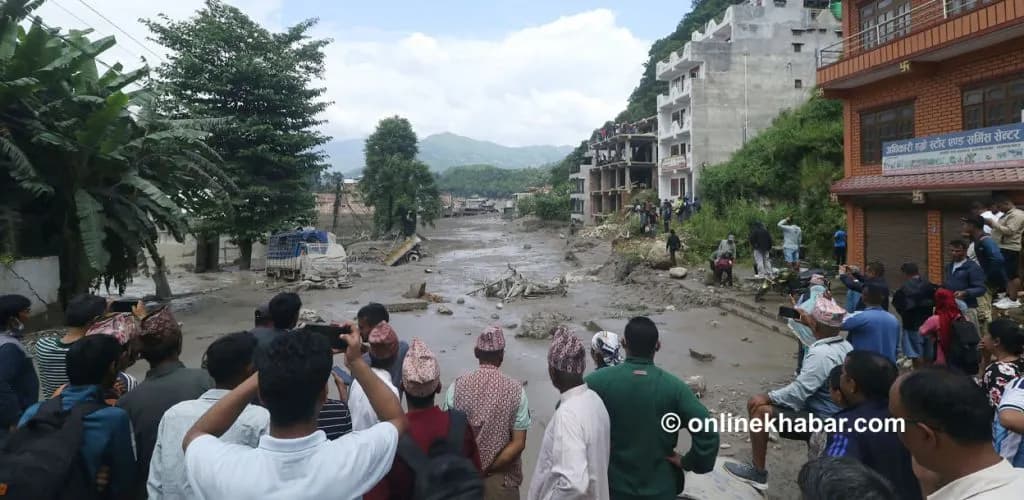 बाढीमा बेपत्ता प्रहरीको खोजी र परिवार सम्पर्कका लागि नेपाल प्रहरीद्वारा सम्पर्क अधिकृत खटाइयो