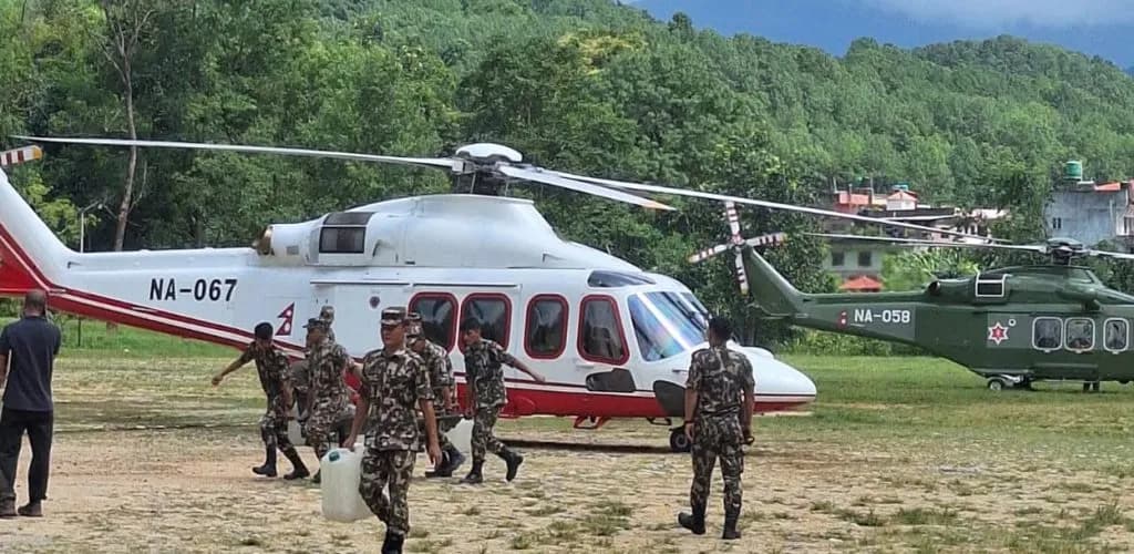 टिमुरेमाथि अलपत्र परेकालाई भोलि बिहान हवाई उद्धार गर्ने सेनाको तयारी