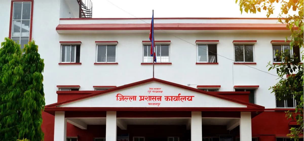 बाढी प्रभावित क्षेत्रमा गएका ४० जनाको अवस्था बुझिदिन मकवानपुरवासीको प्रशासनमा आग्रह