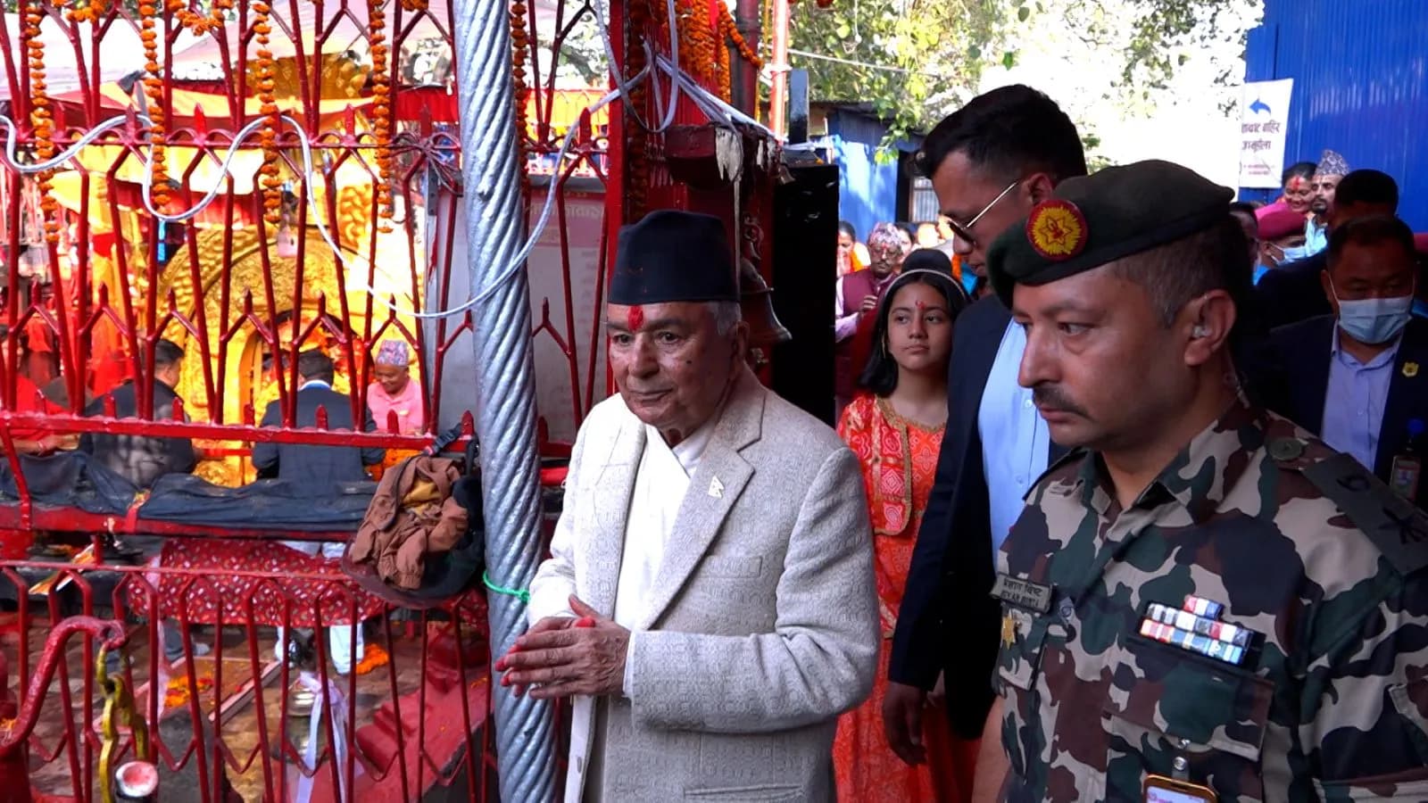 महाअष्टमीका दिन राष्ट्रपति पौडेलले काठमाडौं उपत्यकाका शक्तिपीठको दर्शन