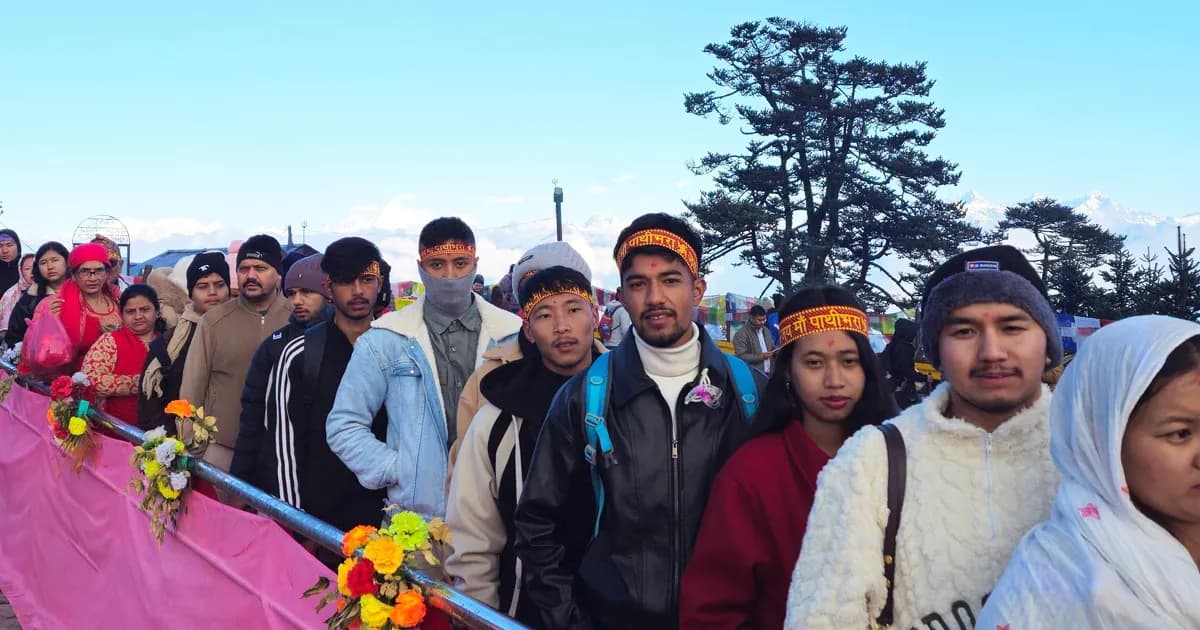 पाथीभरामा शनिबार एकैदिन ४ हजार ३ सय ७ जनाले गरे दर्शन
