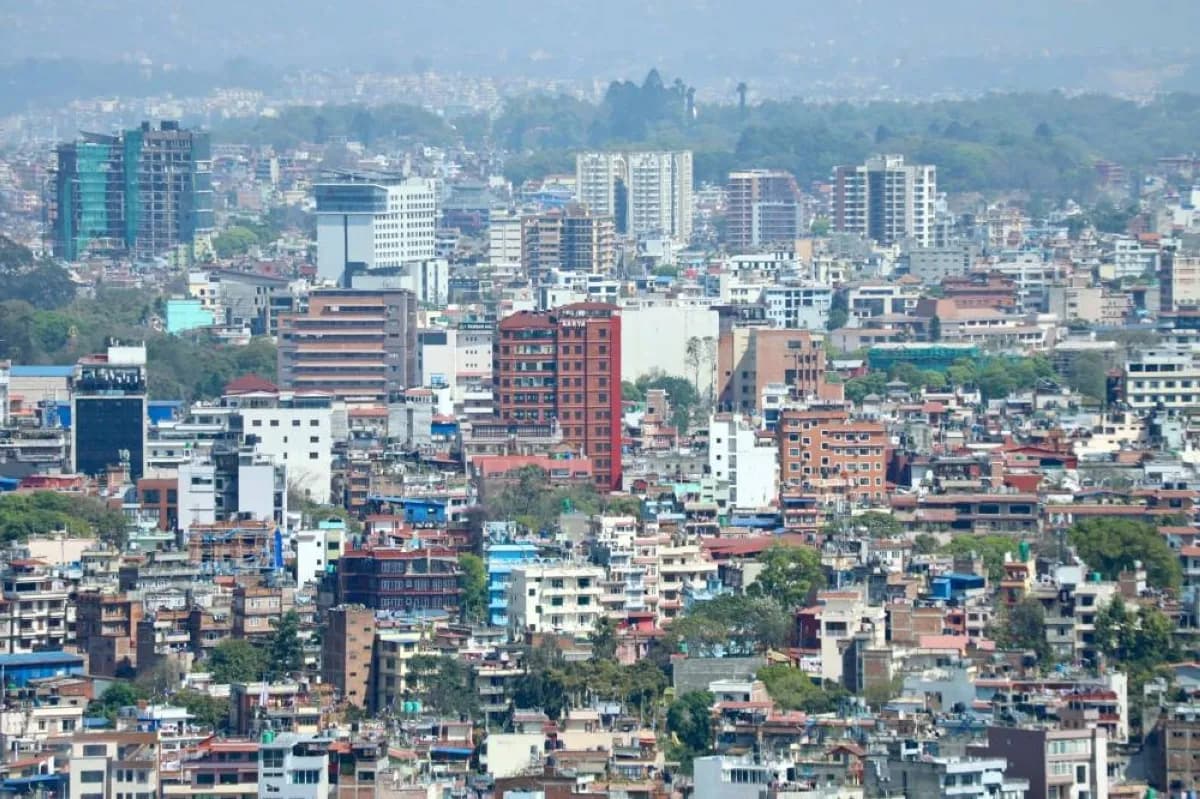 काठमाडौंमा दुई दिने प्रहरी अभियान, ९७ जना पक्राउ — १६ फरार दोषी पनि समातिए